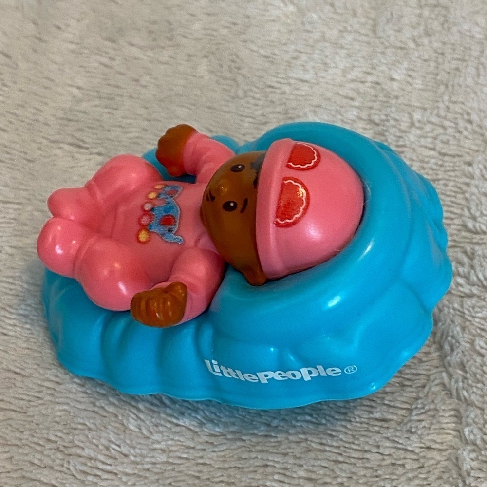 Lot of 2 Fisher-Price Little People Big Helpers Family Replacement Babies 2.5” - Picture 8 of 14